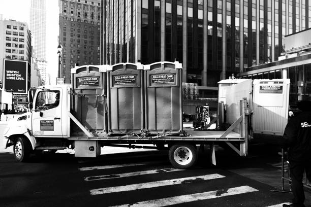 Best Best portable toilet rental  in Deale, MD